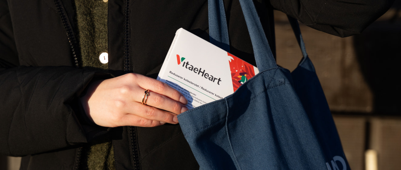 VH_Q125_article hero_pack in environment_1322x562_v4(2).jpg